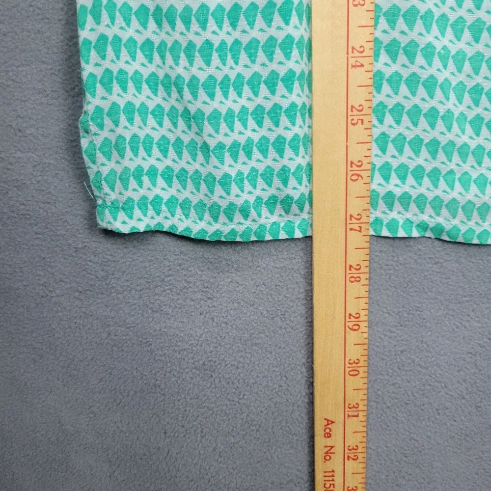 Eddie Bauer Tank Top Women's Large Green White Geometric 100% Rayon Split‎ Neck